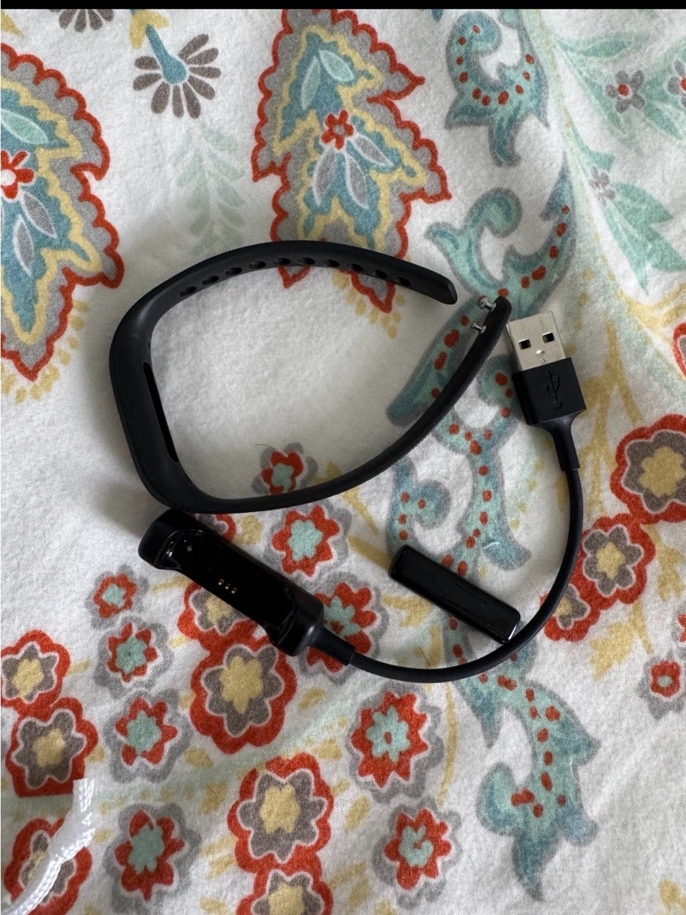 Fitbit Flex 2–style step tracker smart watch - Picture 3 of 4